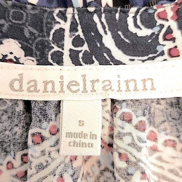 Daniel Rainn Top Small Blue Sleeveless Boho Paisley NWOT - Picture 15 of 16